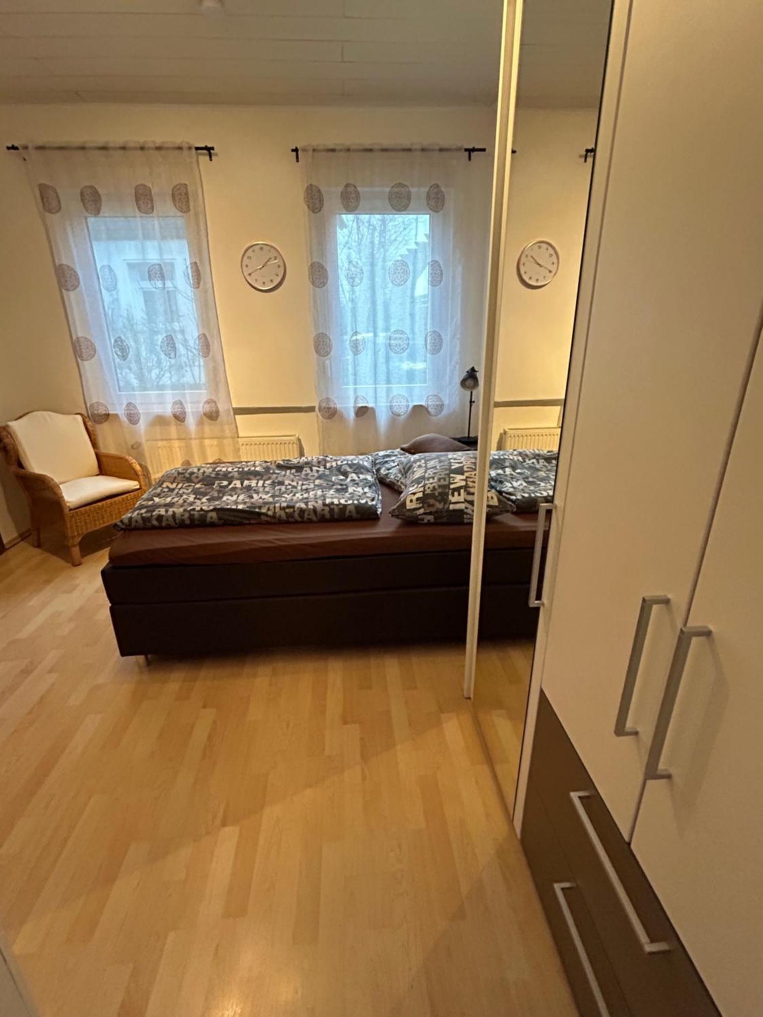 Privatzimmer Haus Gruenewald Solingen Eksteriør billede
